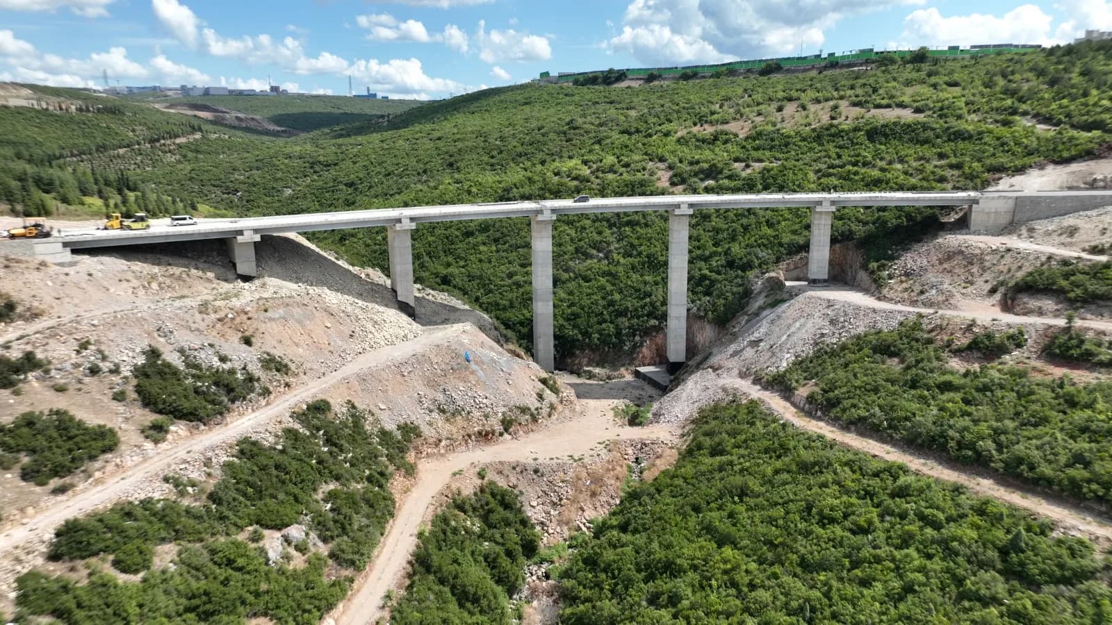 Dilovası Devlet Hastanesi Bağlantı Yolu ve Viyadüğü